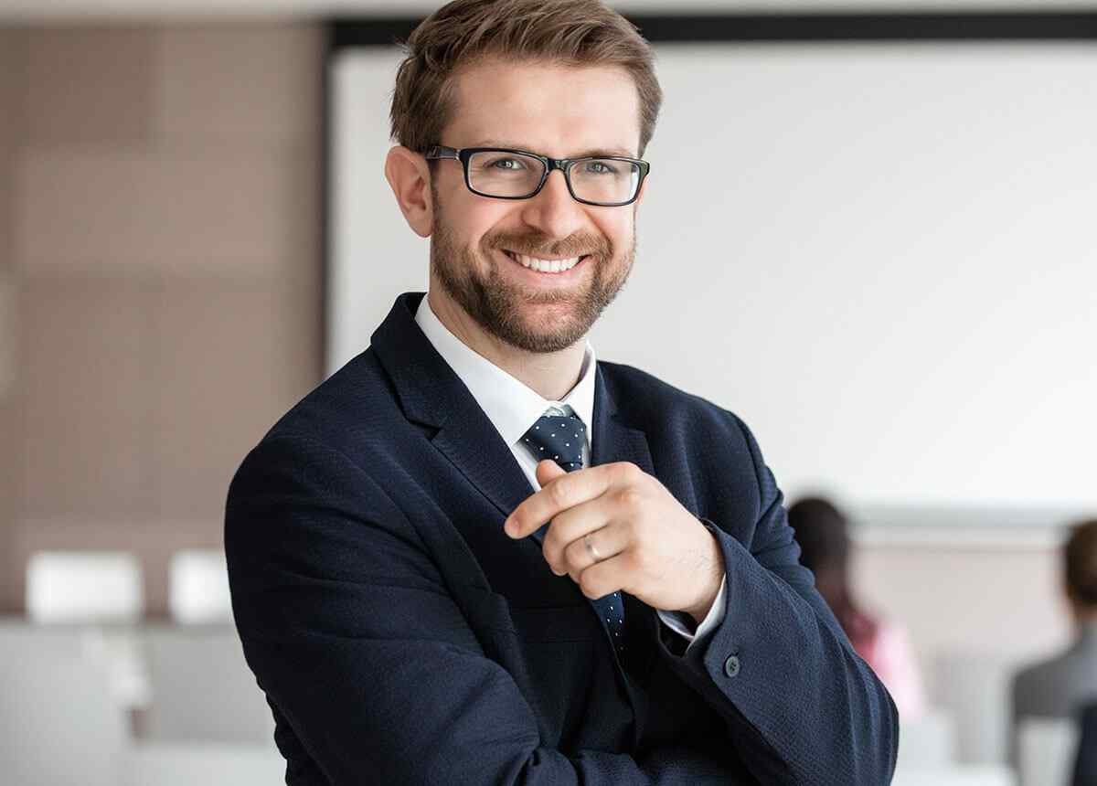 ȘOFER PRIVAT PENTRU O ZI ȘOFER PRIVAT PENTRU O ZI