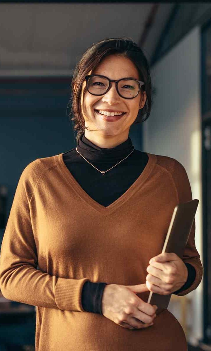 https://mihai.turnkeyitworks.com/wp-content/uploads/2019/10/inner_team_01-720x1200.jpg